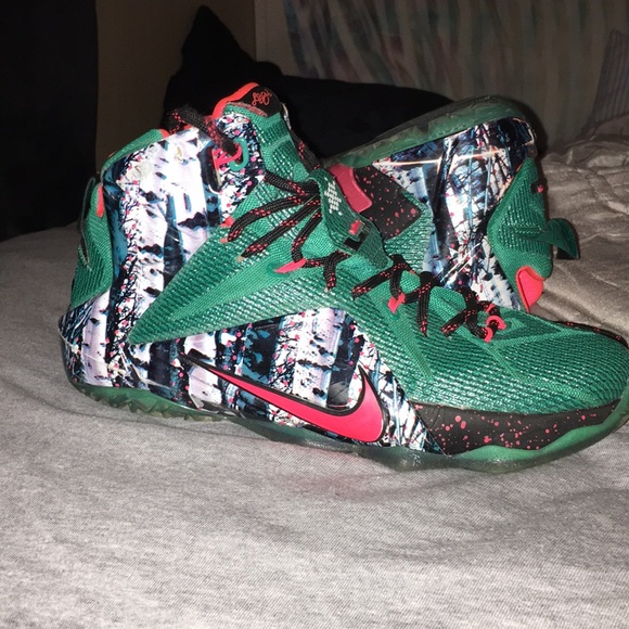 lebron 12 xmas